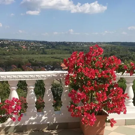 Im Obergeschoss Mit Suedlage Und Balkon Apartmán *