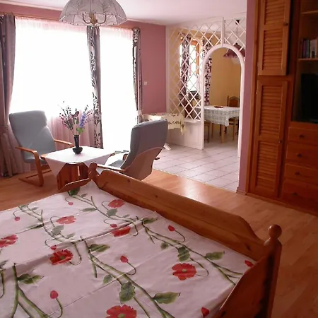 Im Obergeschoss Mit Suedlage Und Balkon * Hévíz