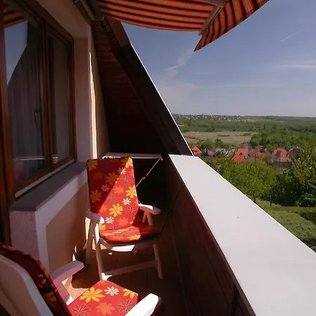 Apartmán Im Obergeschoss Mit Suedlage Und Balkon