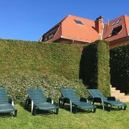 Im Obergeschoss Mit Suedlage Und Balkon *
